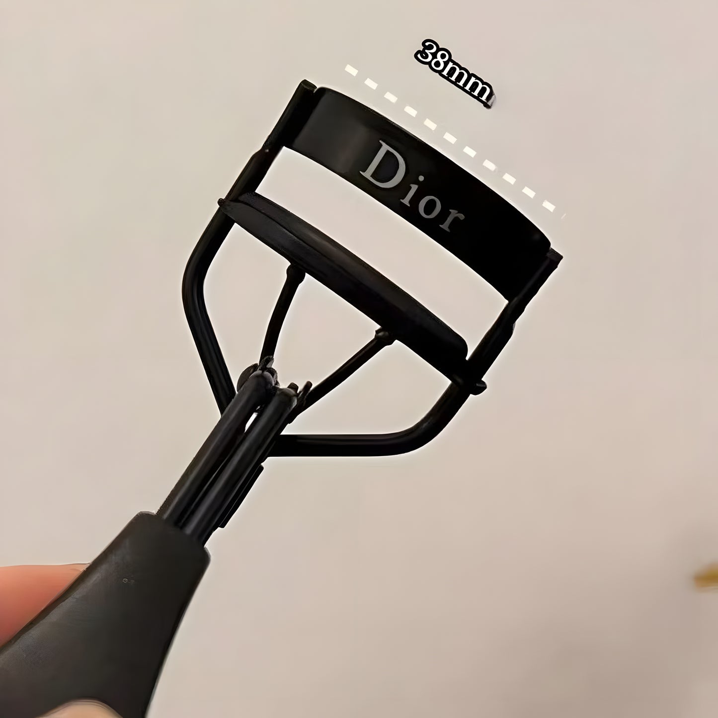 Dior enchinador de pestañas Backtage serie artista mini